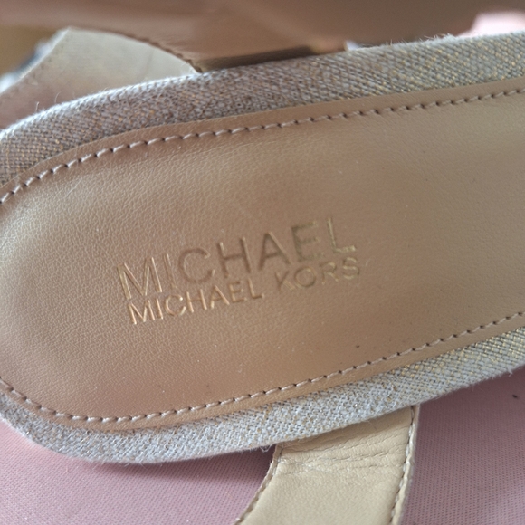 Micheal Kors Cream Sandals - Picture 6 of 9